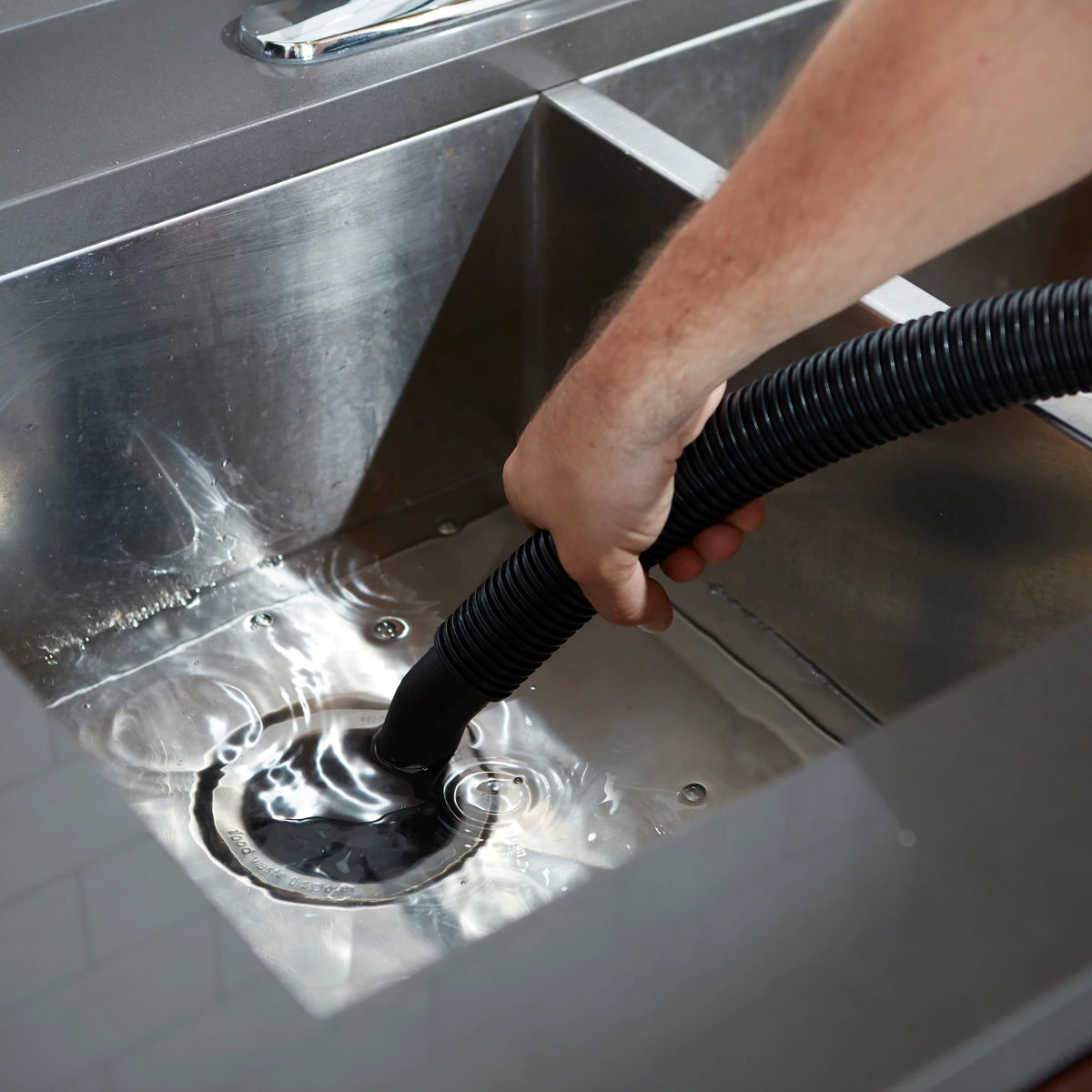 5 Gallon 3 Peak HP Wet/Dry Vacuum U743