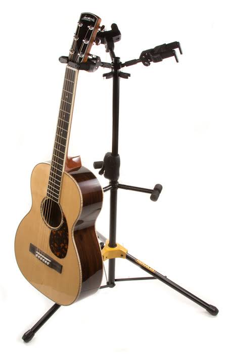 Triple Guitar Stand Q48669