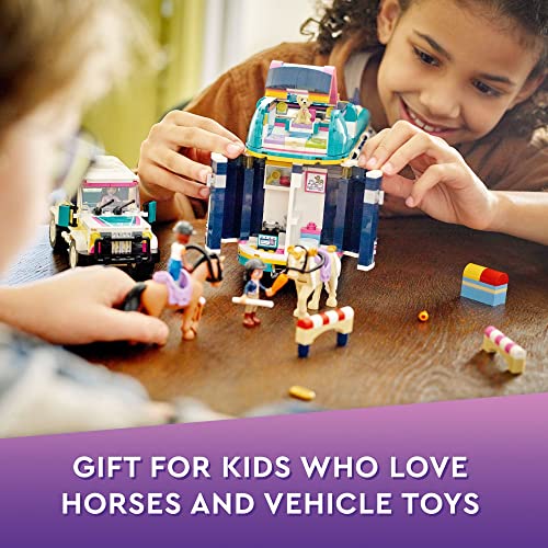 Horse Show Trailer with 2 Horses, SUV Car and Riding Accessories P77491