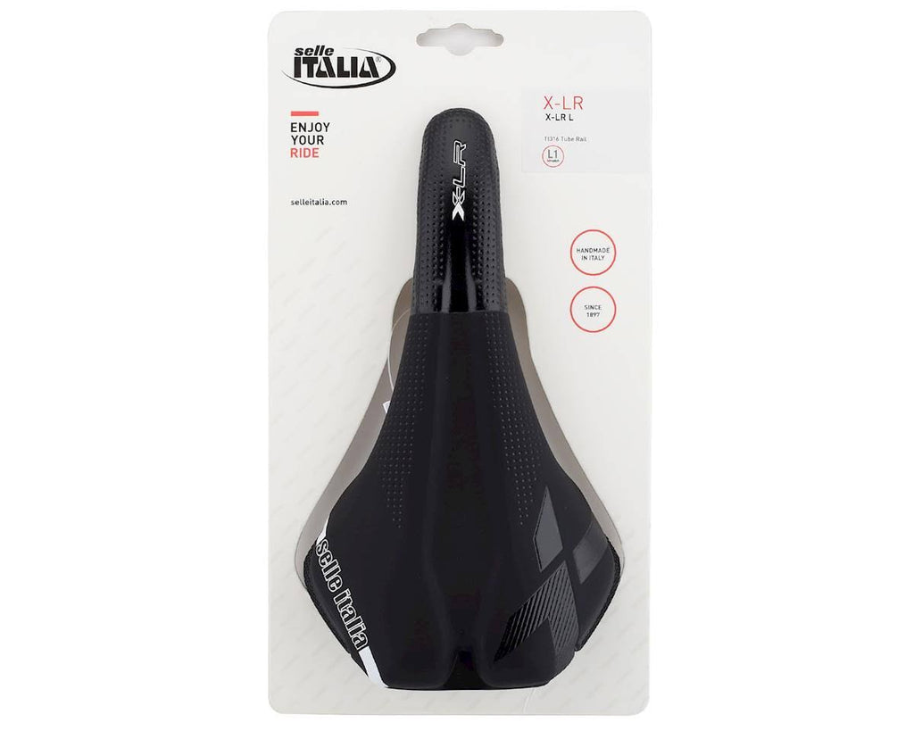 Black Saddle Q414093
