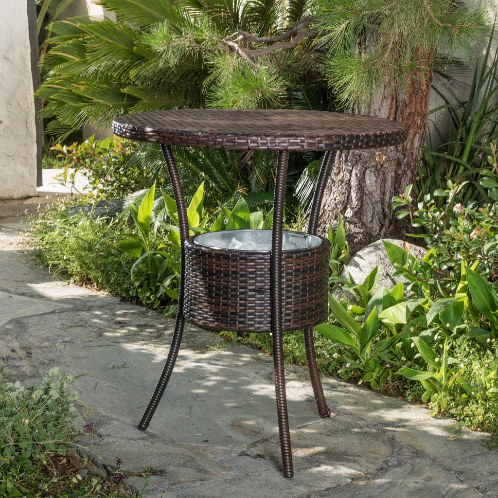 Round Wicker Table with Ice Pail T439