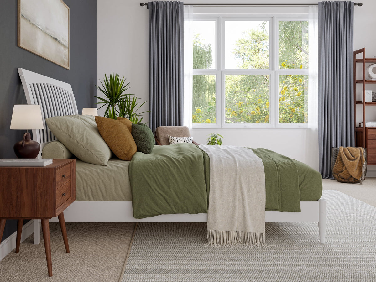 Queen Solid Wood Sleigh Platform Bed V36405