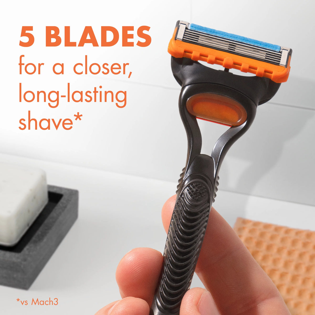 Razor with 7 Blade Refills Y558