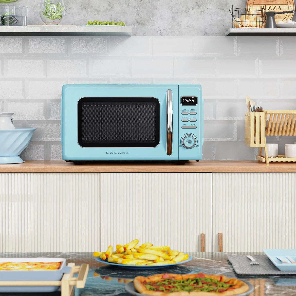 Blue 0.9 cu ft Retro Countertop Microwave Oven Y134359