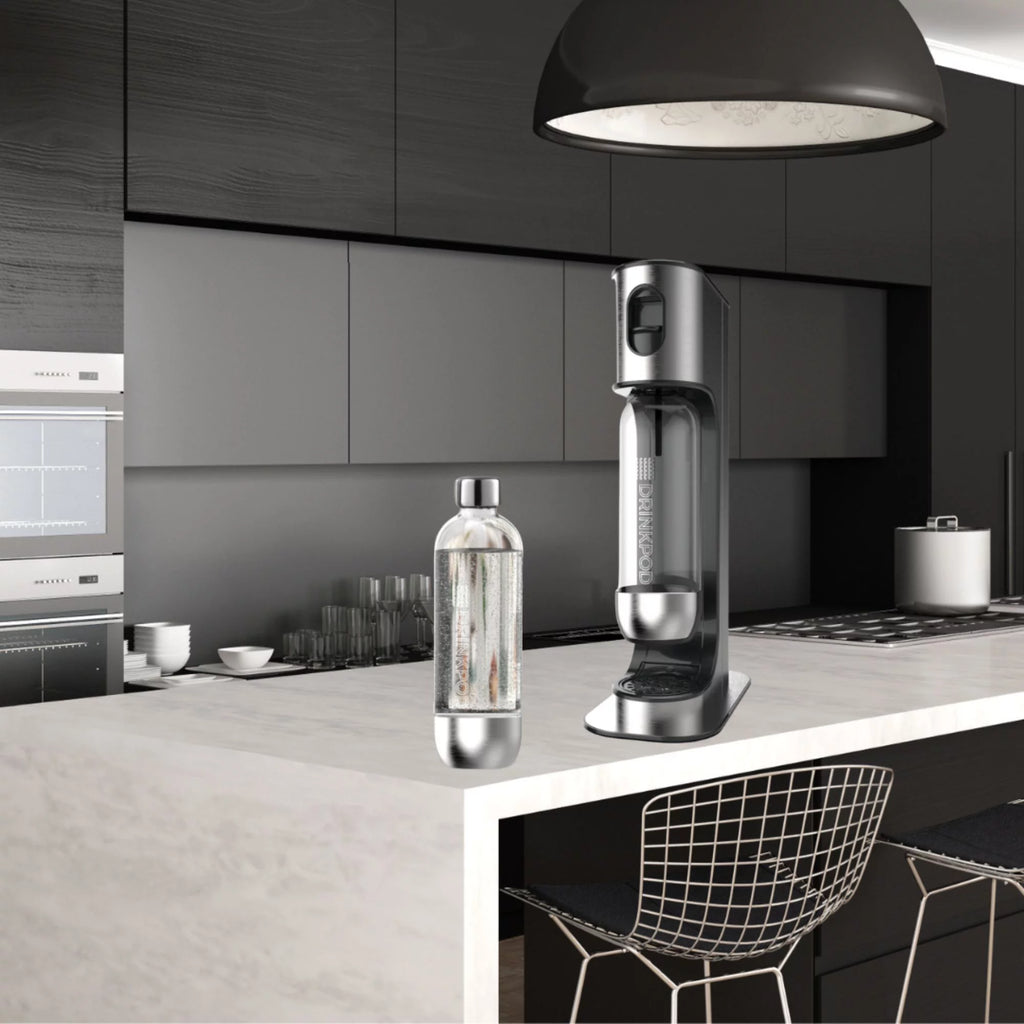 Stainless Steel Sparkling Water Machine with 1 CO2 Cylinder and 3 Bottles F6605