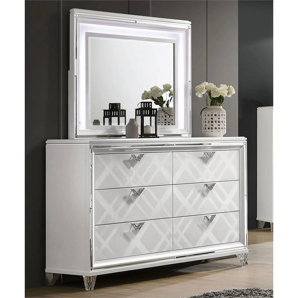 White Wood 2-Piece Dresser and Mirror Set U880