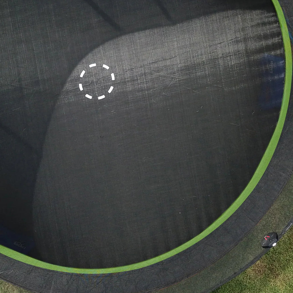 14ft Trampoline with Enclosure X498
