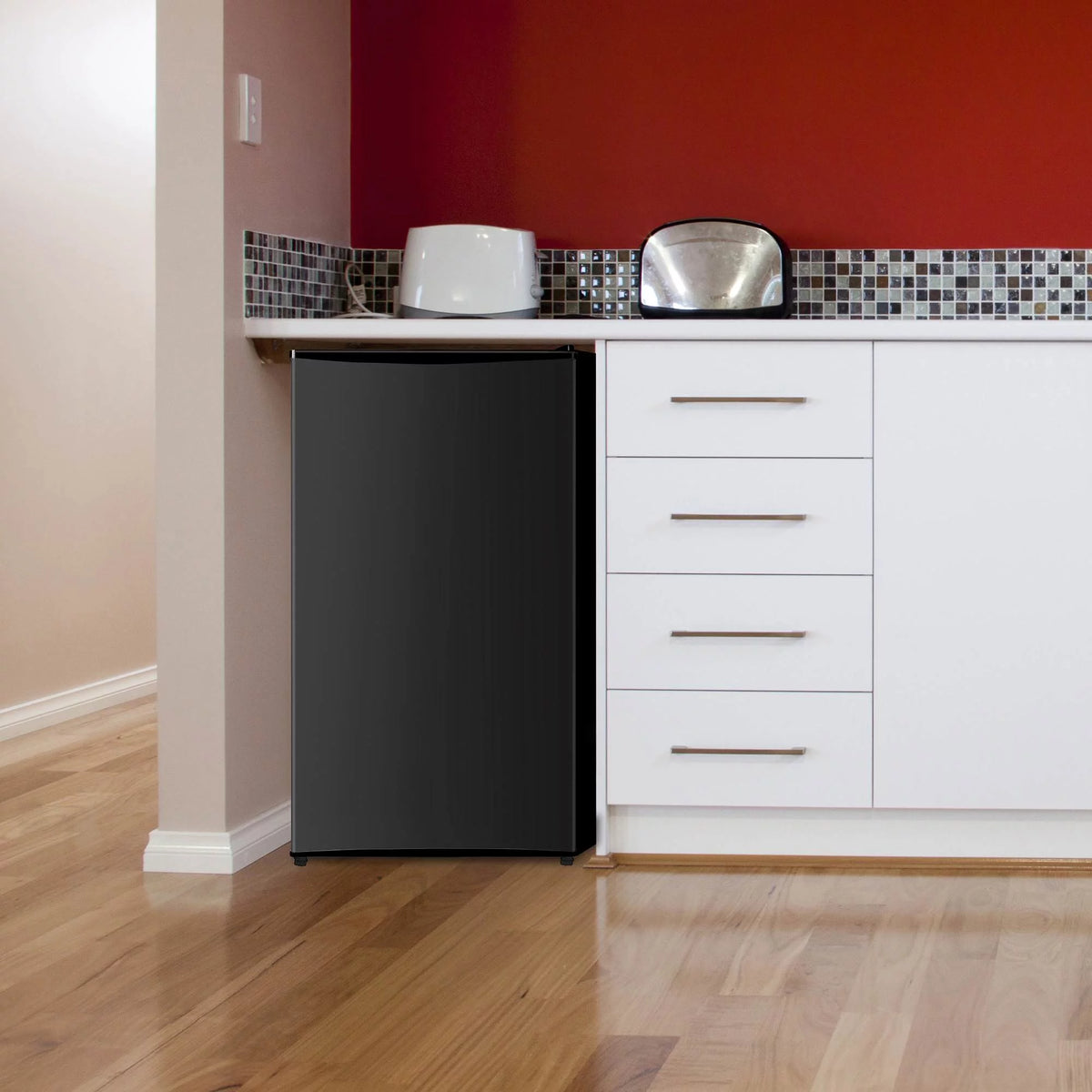 3.3 Cu Ft Compact Stainless Steel Refrigerator Z437210