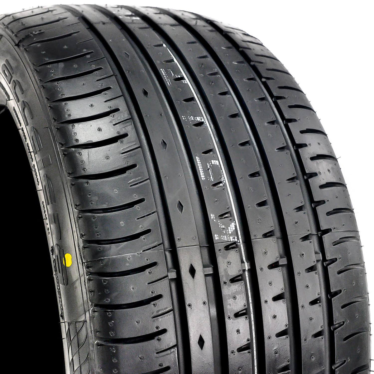 295/30R20 All Season High Performance Tires F557