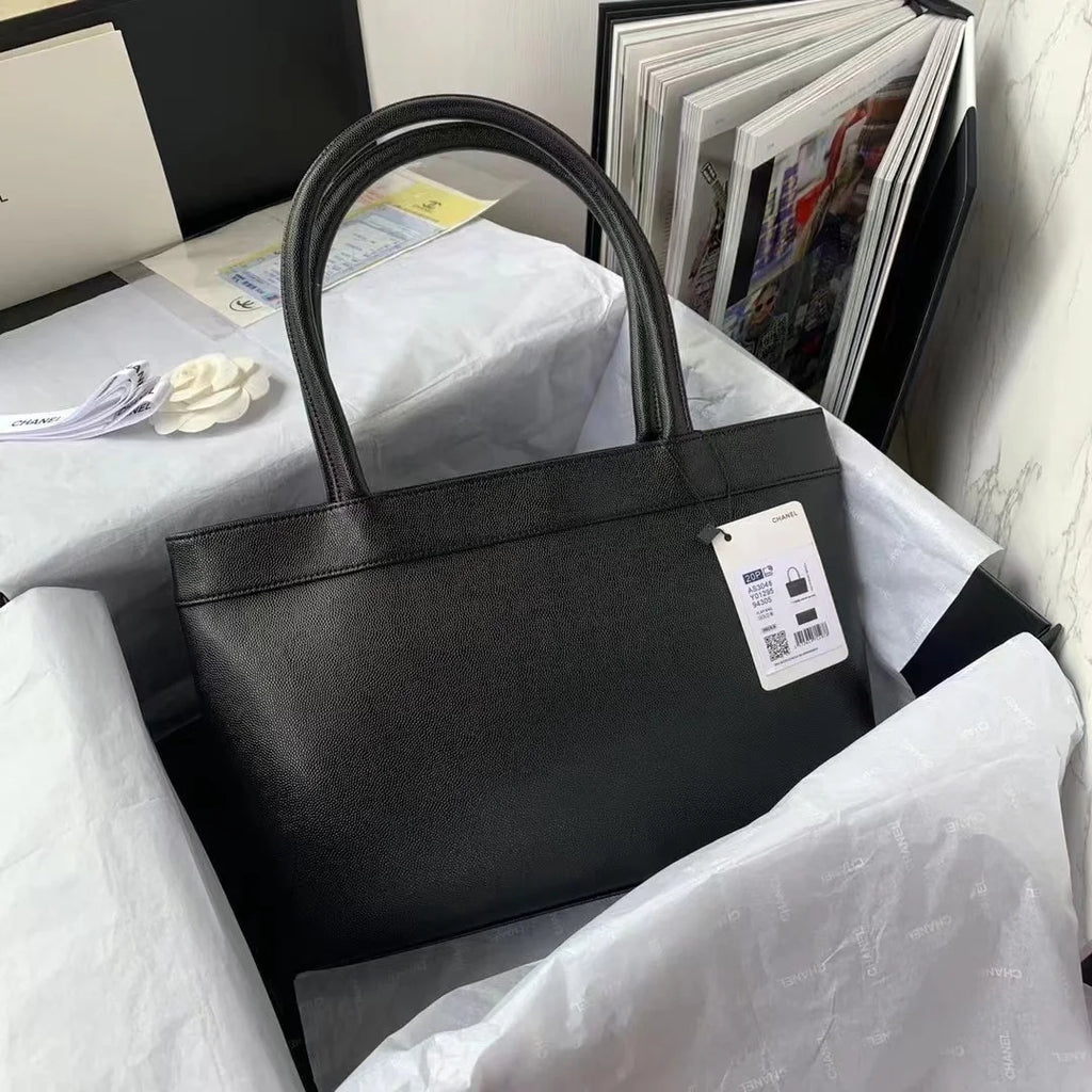 Black Caviar Tote I27906