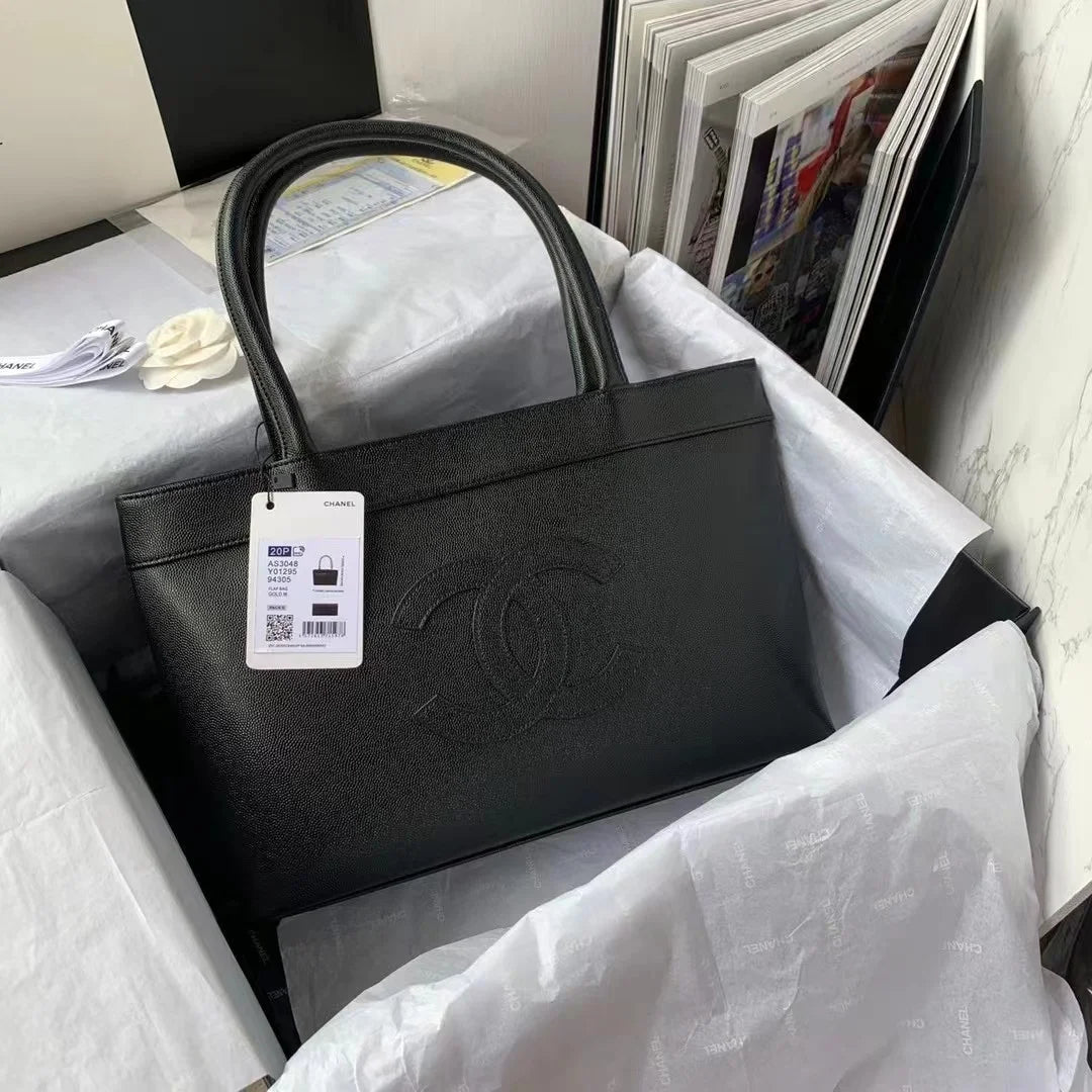 Black Caviar Tote I27906