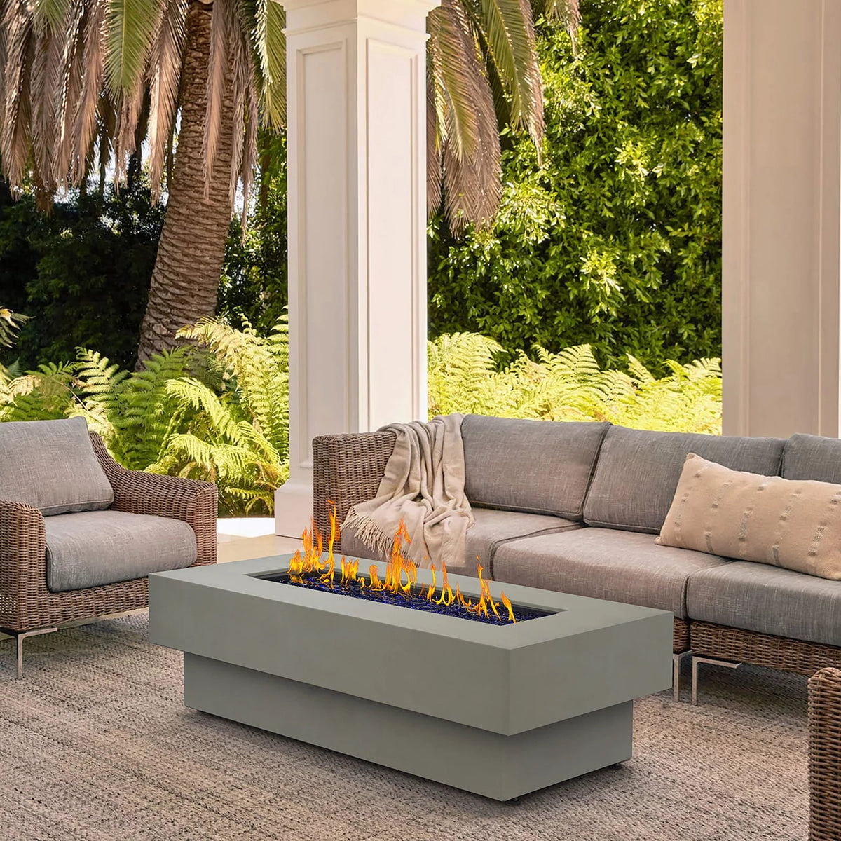 Round 50,000 BTU Gas Fire Pit Table with Lid J496997