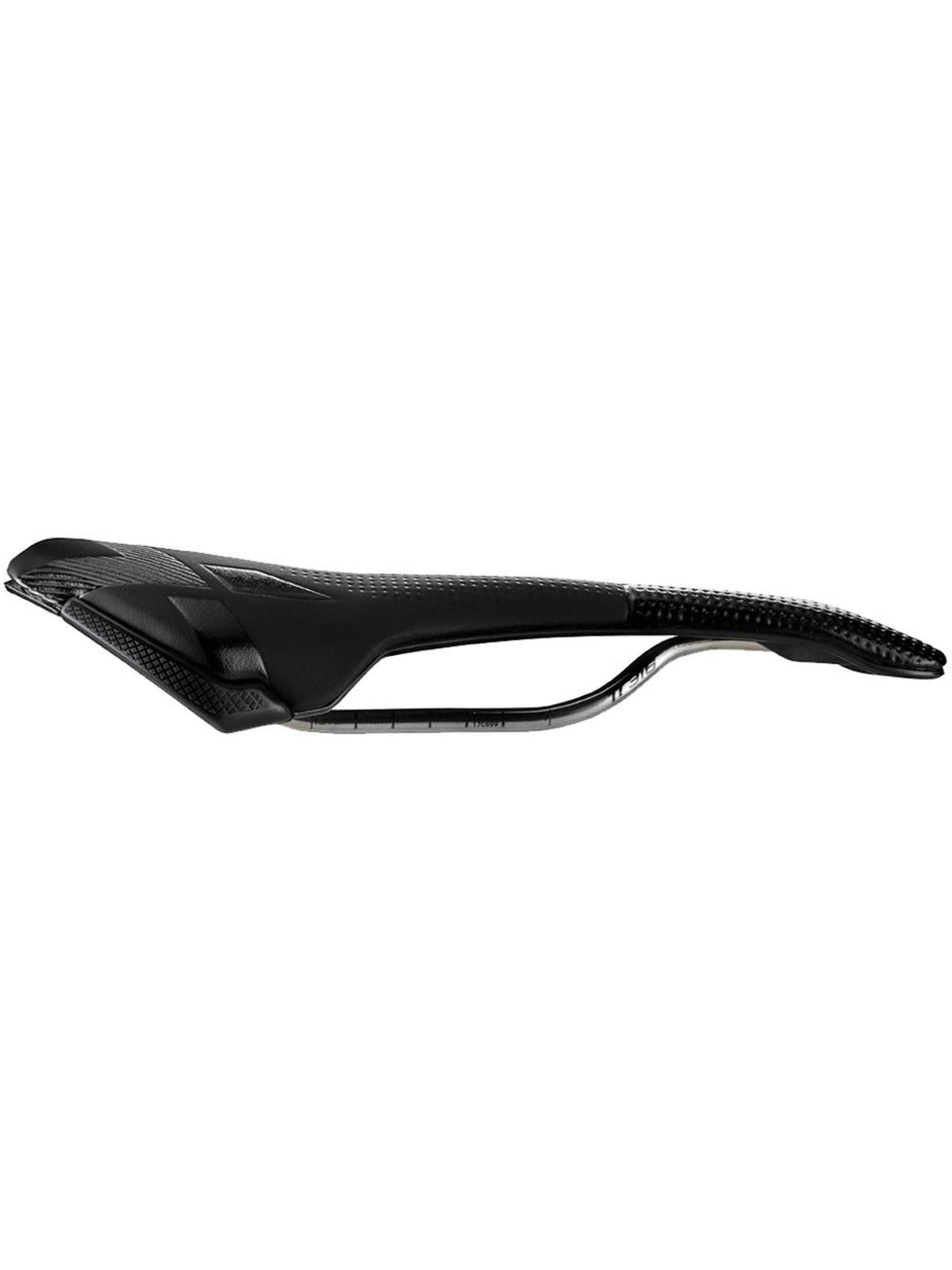 Black Saddle Q414093