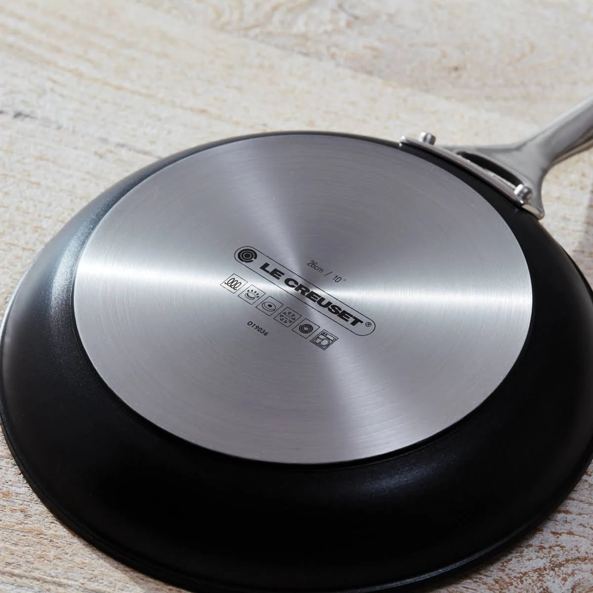 4 Qt. Toughened Nonstick Saucepan with Glass Lid R7025