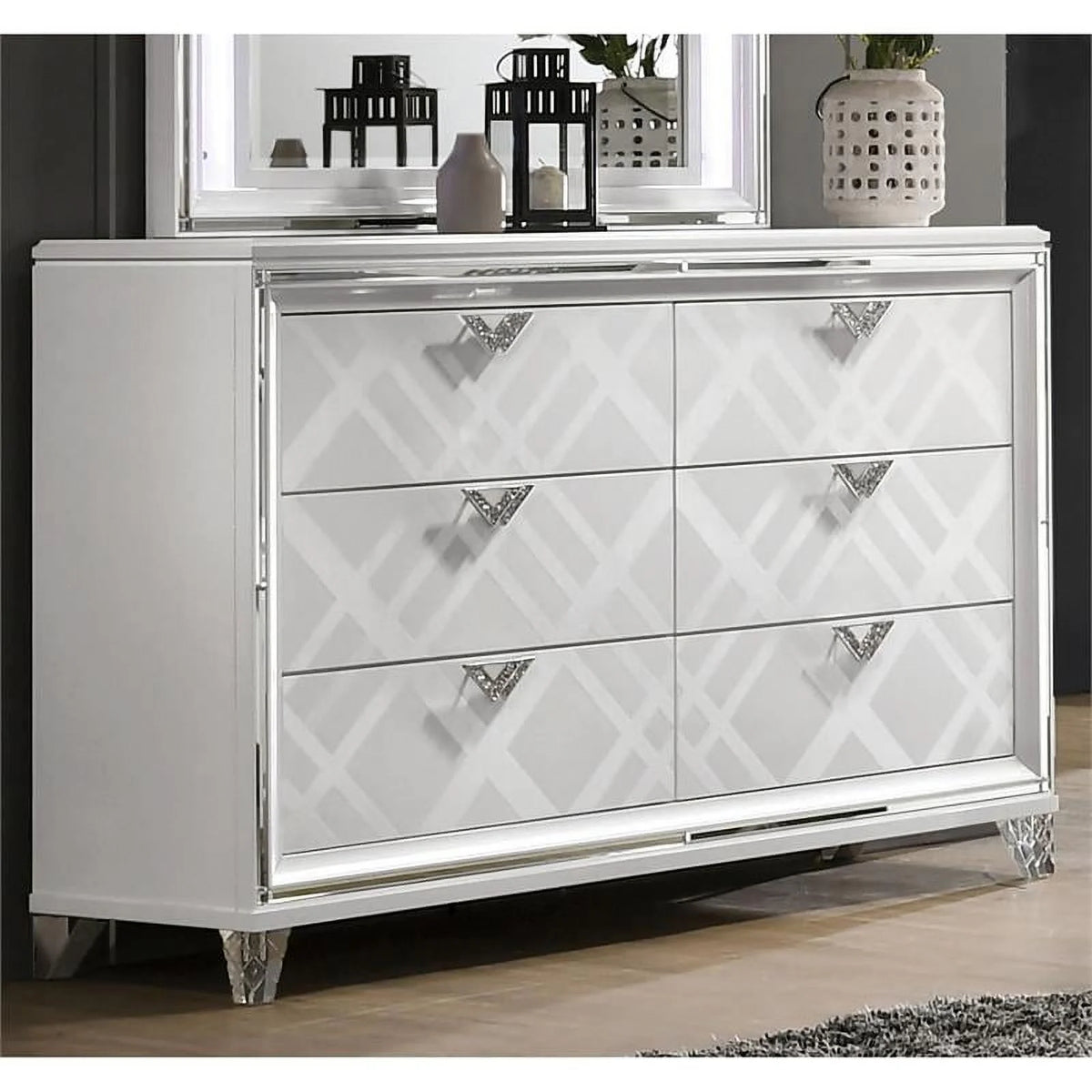 White Wood 2-Piece Dresser and Mirror Set U880