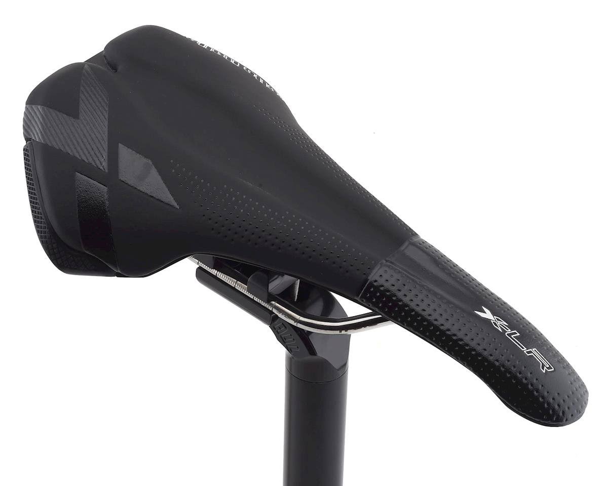 Black Saddle Q414093