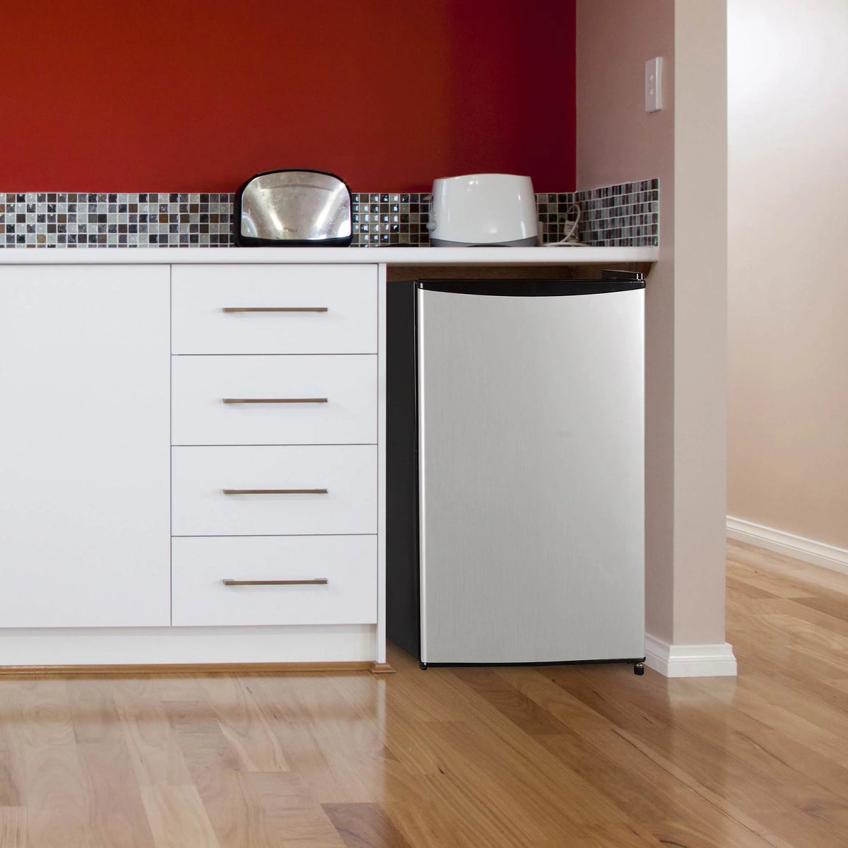 3.3 Cu Ft Compact Stainless Steel Refrigerator Z437210