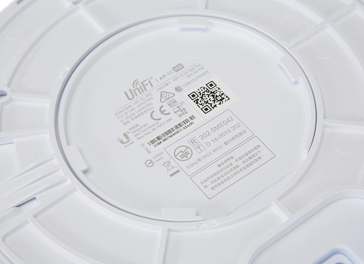 UniFi UAP-AC-PRO 3x3 Gigabit Dual-Band Access Point S8927