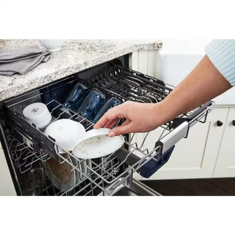 Black Built-in Dishwasher with Dual Power Filtration M939145